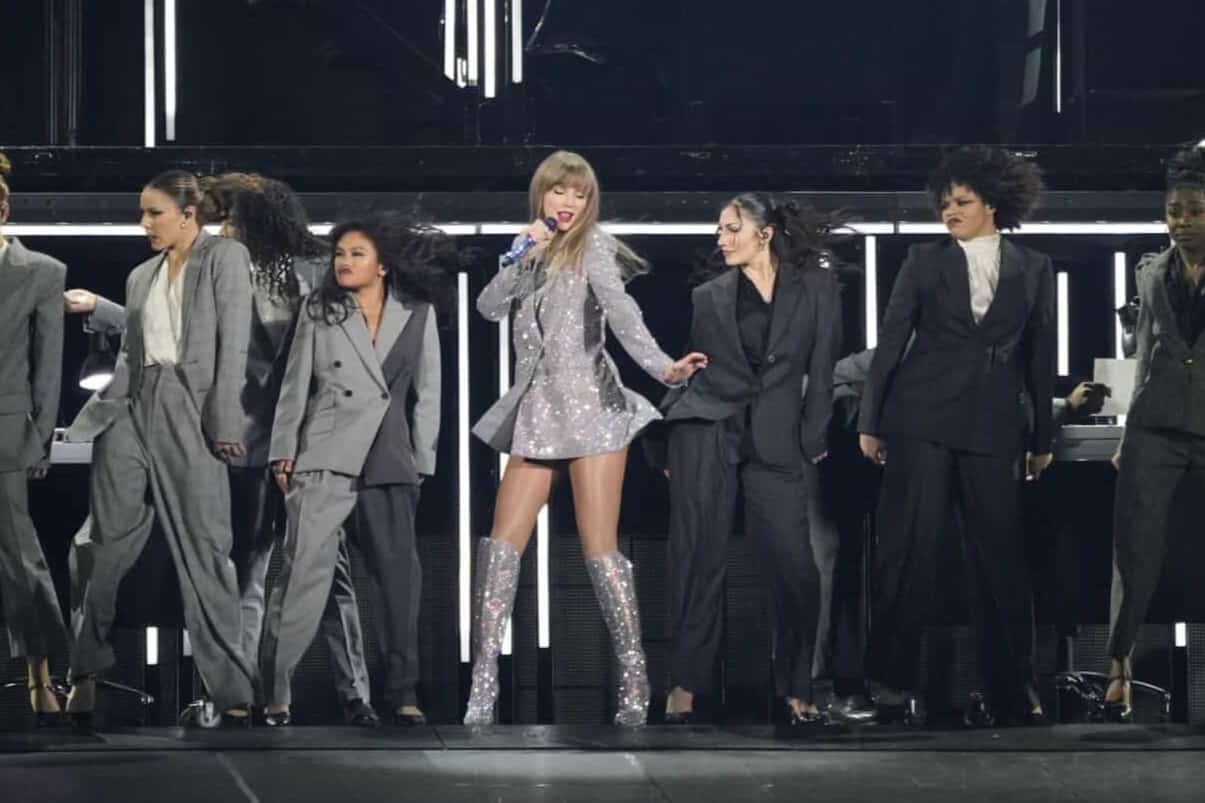 Taylor Swift 52 show Eras